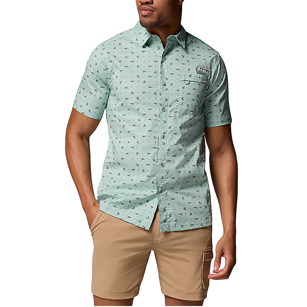 Columbia Sportswear Apparel Columbia Sportswear Men's Wild Cast Short Sleeve Camp Shirt in Misty Jade Fish and Feathers