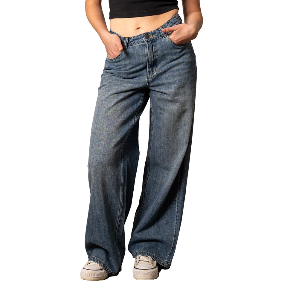 Kimes Ranch Apparel WOMENS MAGGIE BAGGIE JEAN IN ANTIQUE WASH