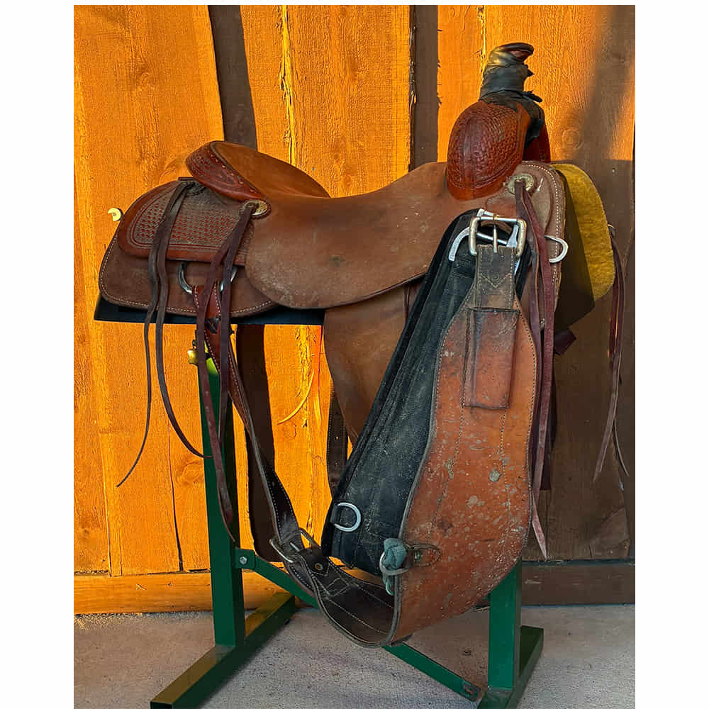 Used Saddles Saddles 4T 17" Tooled Rough Out Used Ranch Roping Saddle