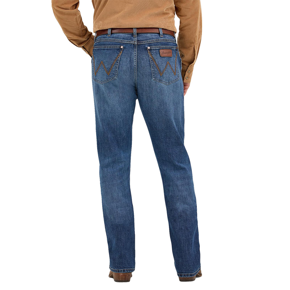 Wrangler Apparel Wrangler Men's Moore Retro Slim Fit Bootcut Jean