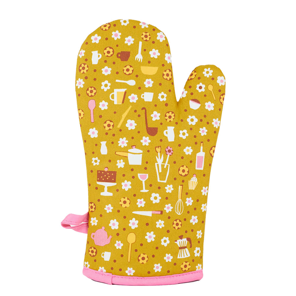 Blue Q Home Decor Blue Q I Will Never Want Your Help Oven Mitt