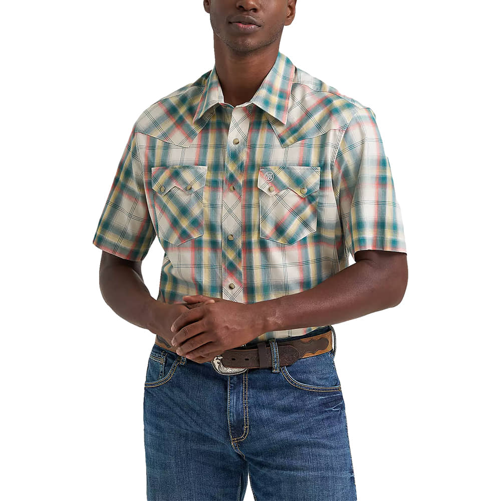 Wrangler Apparel Wrangler Men's Green Retro Plaid Short Sleeve Snap Shirt