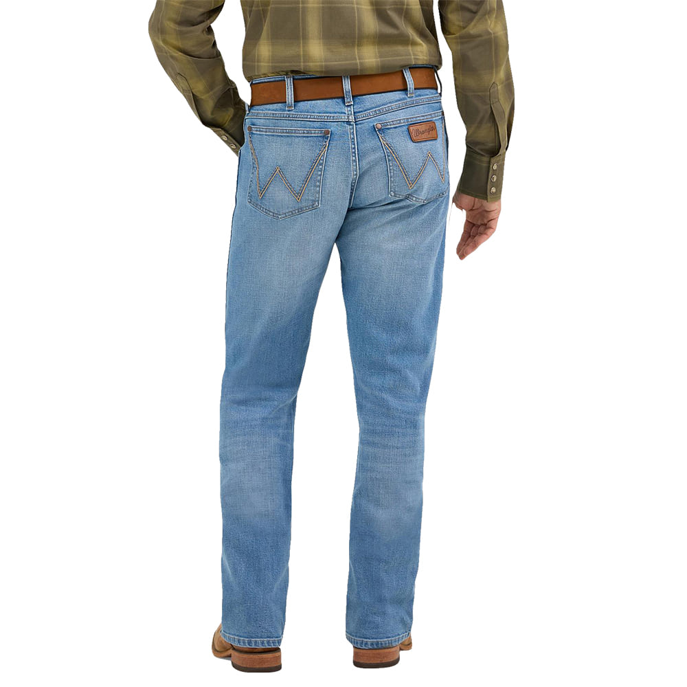 Wrangler Apparel Wrangler Men's Slim Boot Retro Fit Jeans
